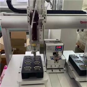 pcb板打螺丝